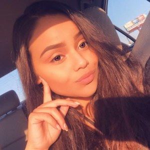 Meet your Posher, Crystal